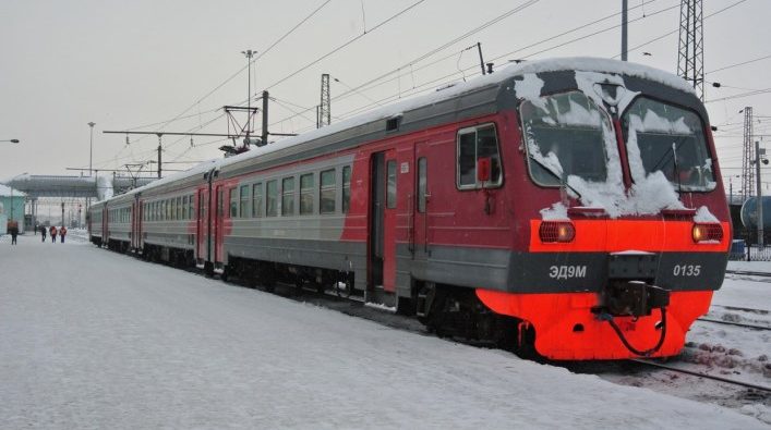 Зима пригородная электричка ГП Донецкая железная дорога