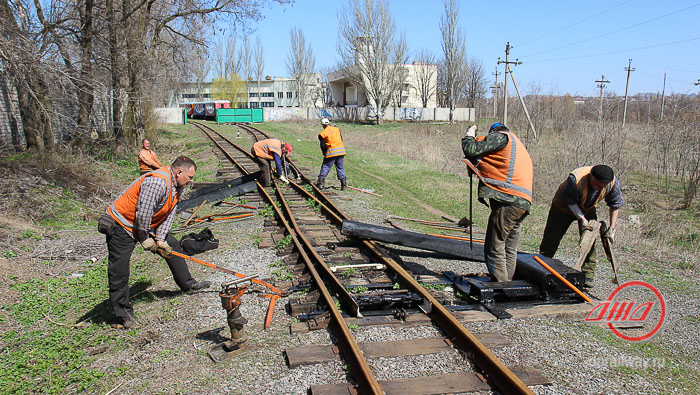 Подготовка путей к новому сезону на Детской железной дороге ГП Донецкая железная дорога