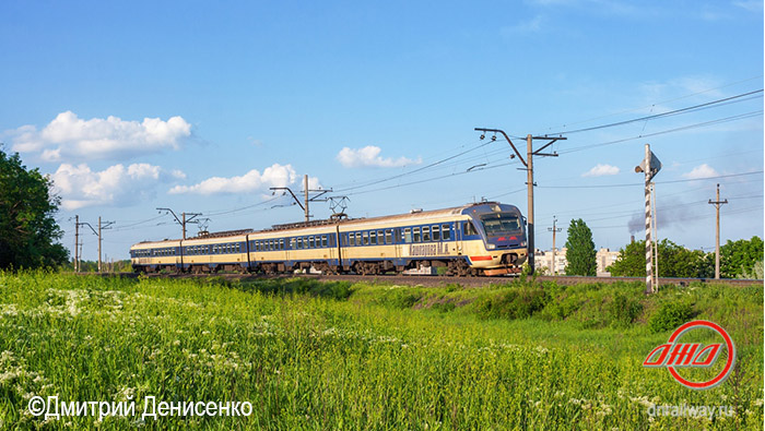 железная дорога днр поезд