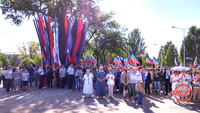 Возложение цветов памятник Кобзону Государственное предприятие Донецкая железная дорога Донецкая народная республика