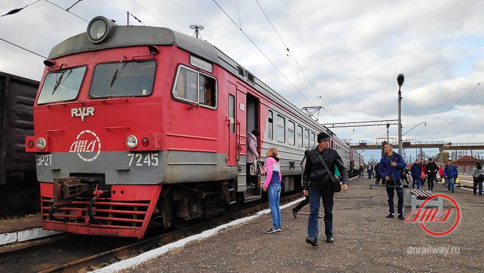 Иловайск электричка Пассажирская служба Государственное предприятие Донецкая железная дорога Донецкая народная республика