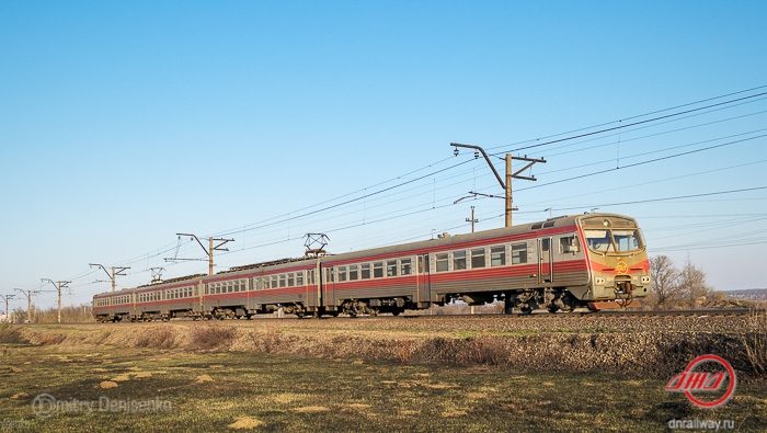 Электричка весна Государственное предприятие Донецкая железная дорога Трансграничный концерн Железные дороги Донбасса