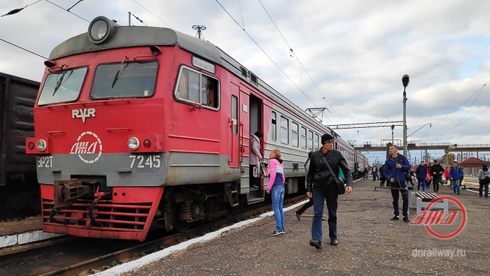 Иловайск электричка станция расписание изменения Пассажирская служба Донецкая железная дорога Донецкая Народная Республика Трансграничный концерн Железные дороги Донбасса