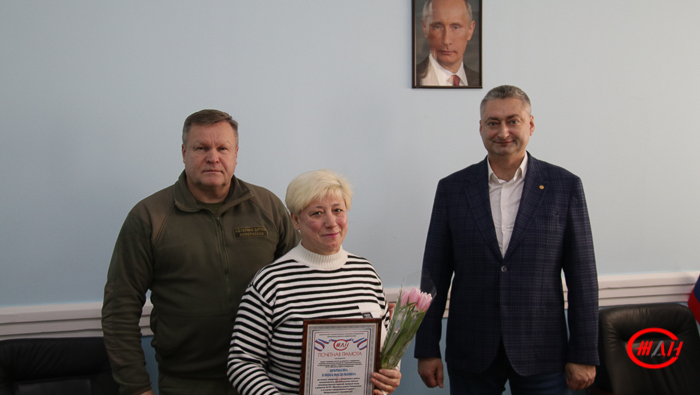 8 Марта поздравление женщины награждение лучшие работницы Федеральное государственное унитарное предприятие Железные дороги Новороссии Донецкая Народная Республика Российская федерация