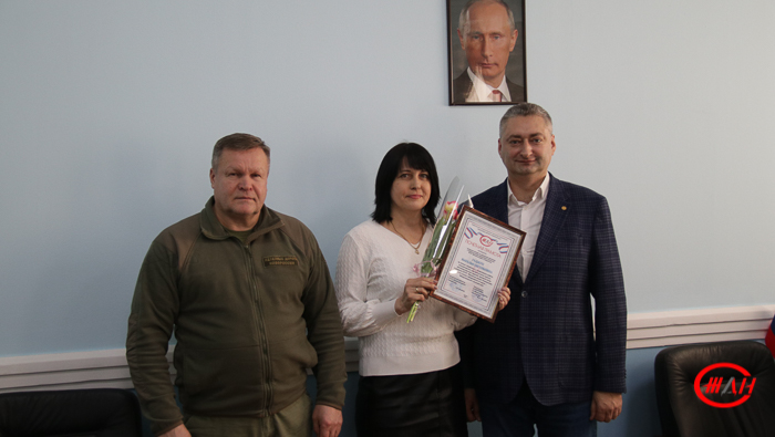 8 Марта поздравление женщины награждение лучшие работницы Федеральное государственное унитарное предприятие Железные дороги Новороссии Донецкая Народная Республика Российская федерация