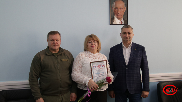 8 Марта поздравление женщины награждение лучшие работницы Федеральное государственное унитарное предприятие Железные дороги Новороссии Донецкая Народная Республика Российская федерация