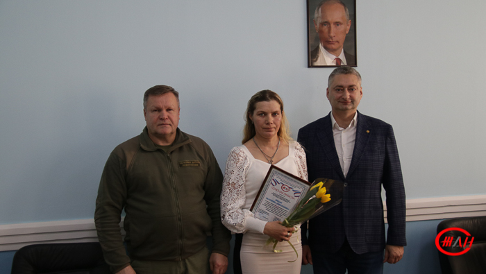 8 Марта поздравление женщины награждение лучшие работницы Федеральное государственное унитарное предприятие Железные дороги Новороссии Донецкая Народная Республика Российская федерация