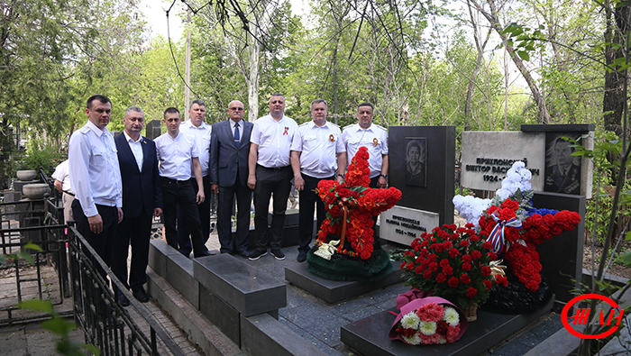Детская ЖД Виктор Приклонский могила посещение память Федеральное государственное унитарное предприятие Железные дороги Новороссии Донецкая Народная Республика Российская федерация
